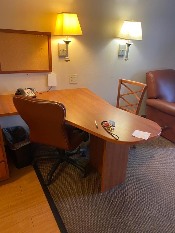 Candlewood Williamsport By Ihg Экстерьер фото