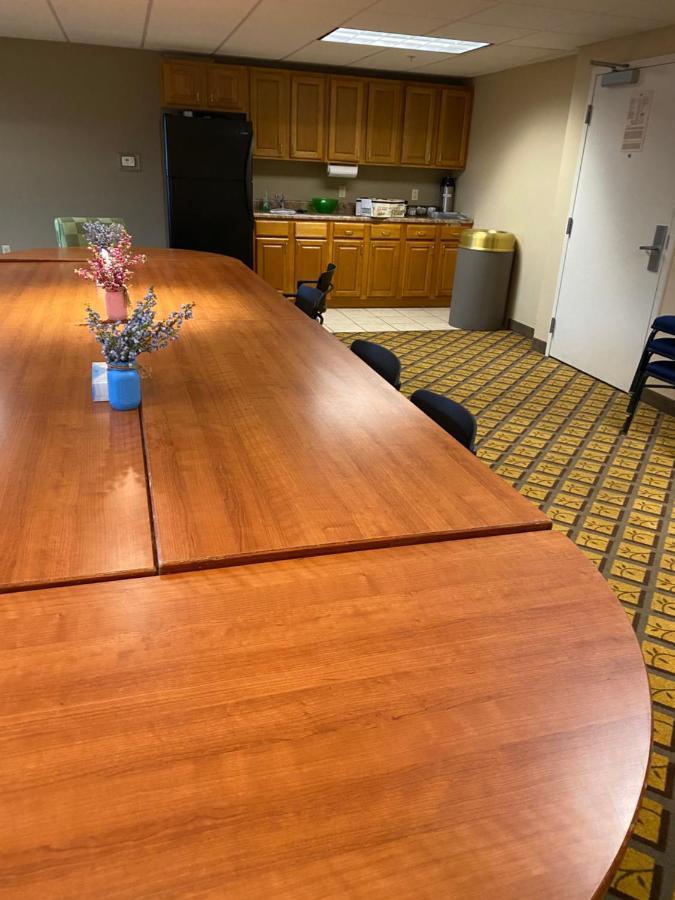 Candlewood Williamsport By Ihg Экстерьер фото