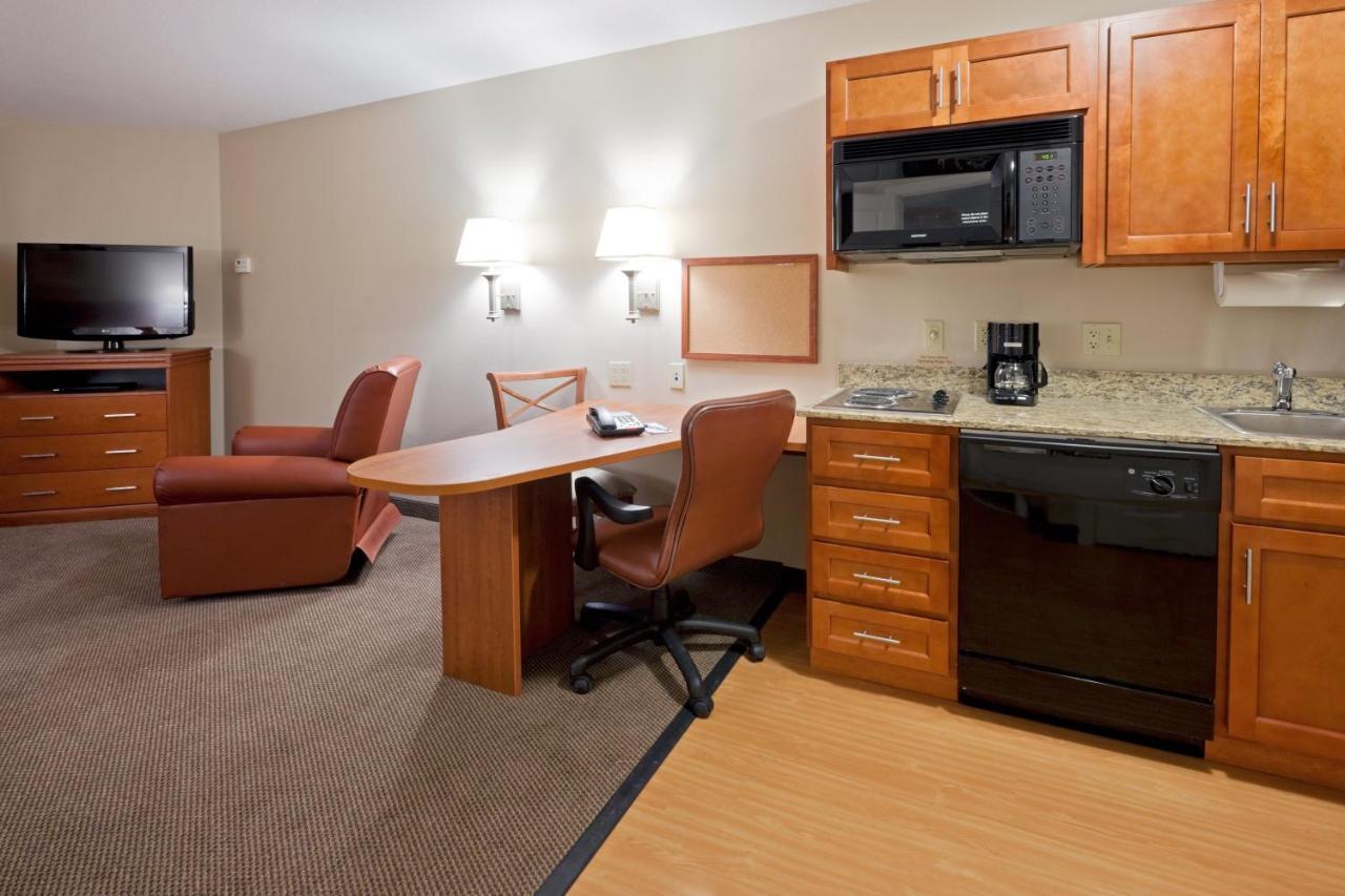Candlewood Williamsport By Ihg Экстерьер фото